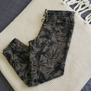 Cropped Palm 🌴 Print Pants